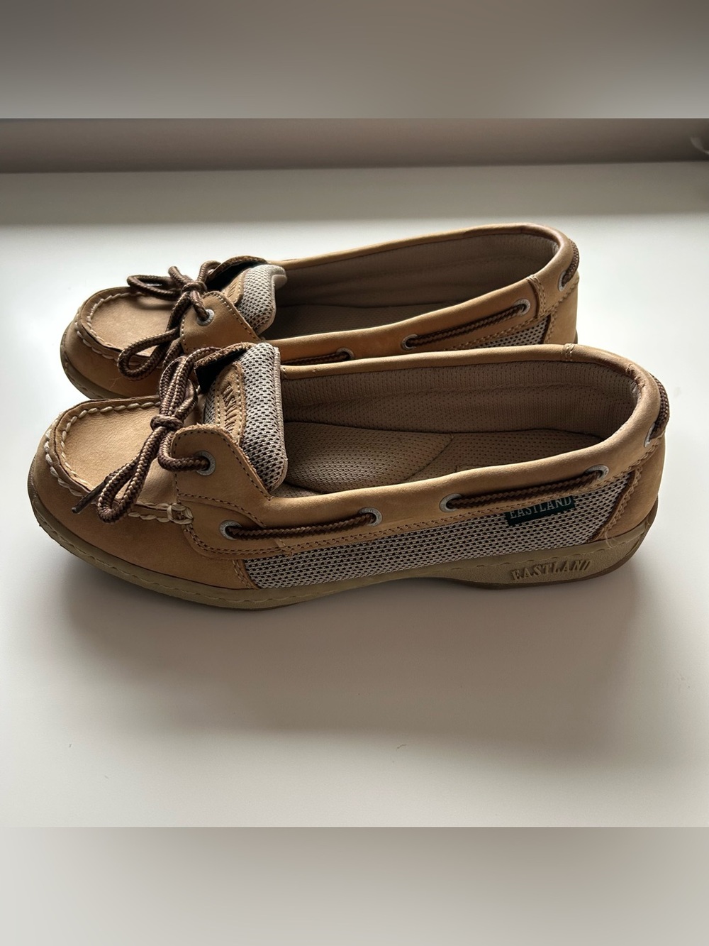 Eastland Sunrise Boat Shoes Womens Size 8 Leather Slip On Casual Work Comfort